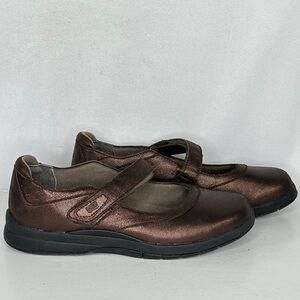 Drew Endeavor Mary‎ Jane Shoes Brown Metallic Leather Asymmetrical Strap Sz 9